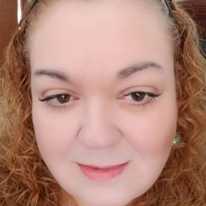 Meet your Posher, Adriana